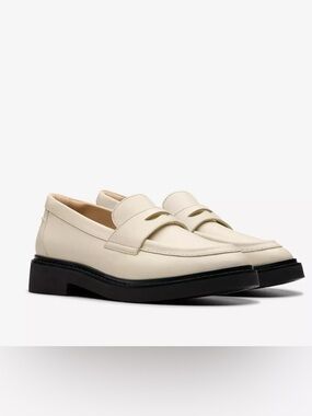 Chunky cream loafers